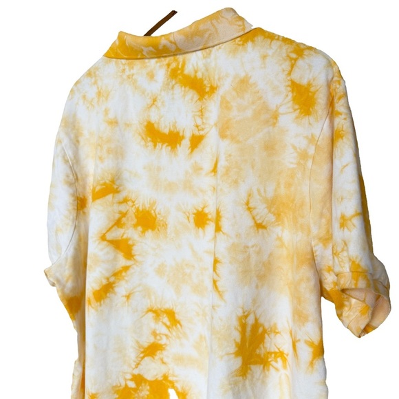 Disney Parks WDW Men's XXL Yellow Tie-Dye Slim Fit Polo Shirt Casual Stretch - Picture 9 of 12